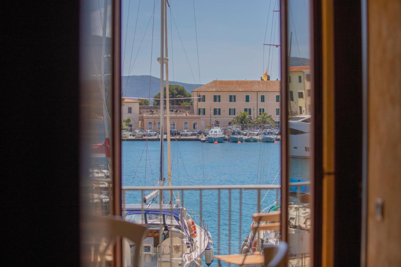 Helloelba Appartamento Lungomare بورتوفيرّايو المظهر الخارجي الصورة